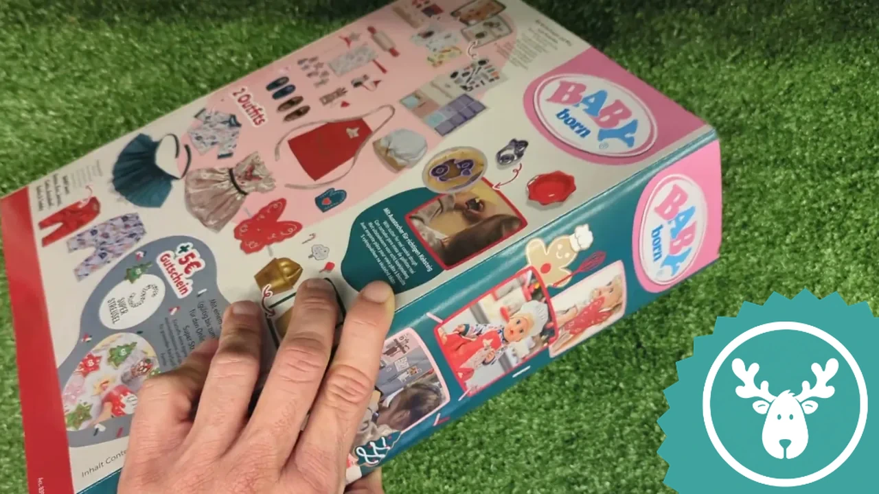 Die stabile Box bietet reichlich Platz für die 24 verschiedenen Geschenke und Zubehörteile.