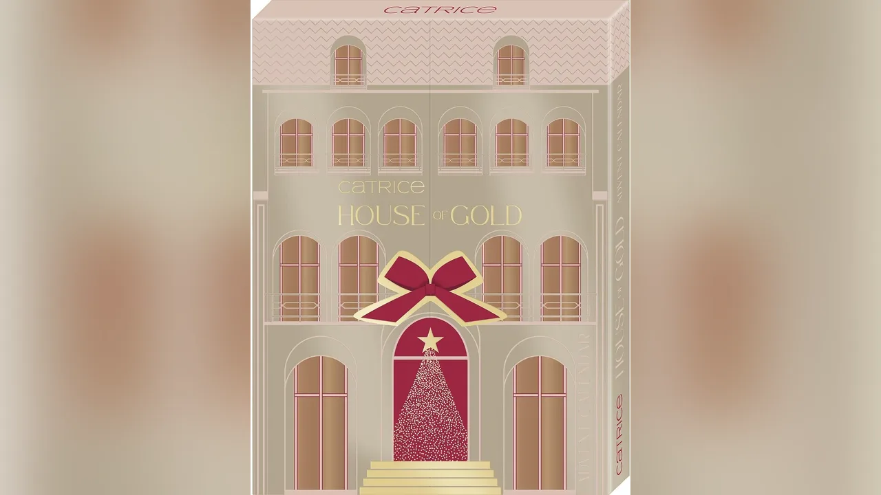 Der Catrice Adventskalender im Design „House of Gold“ von vorne.