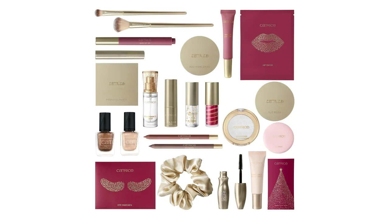 Ein Überblick über die Produktarten im Catrice Adventskalender: Make-up, Pinsel und Accessoires.