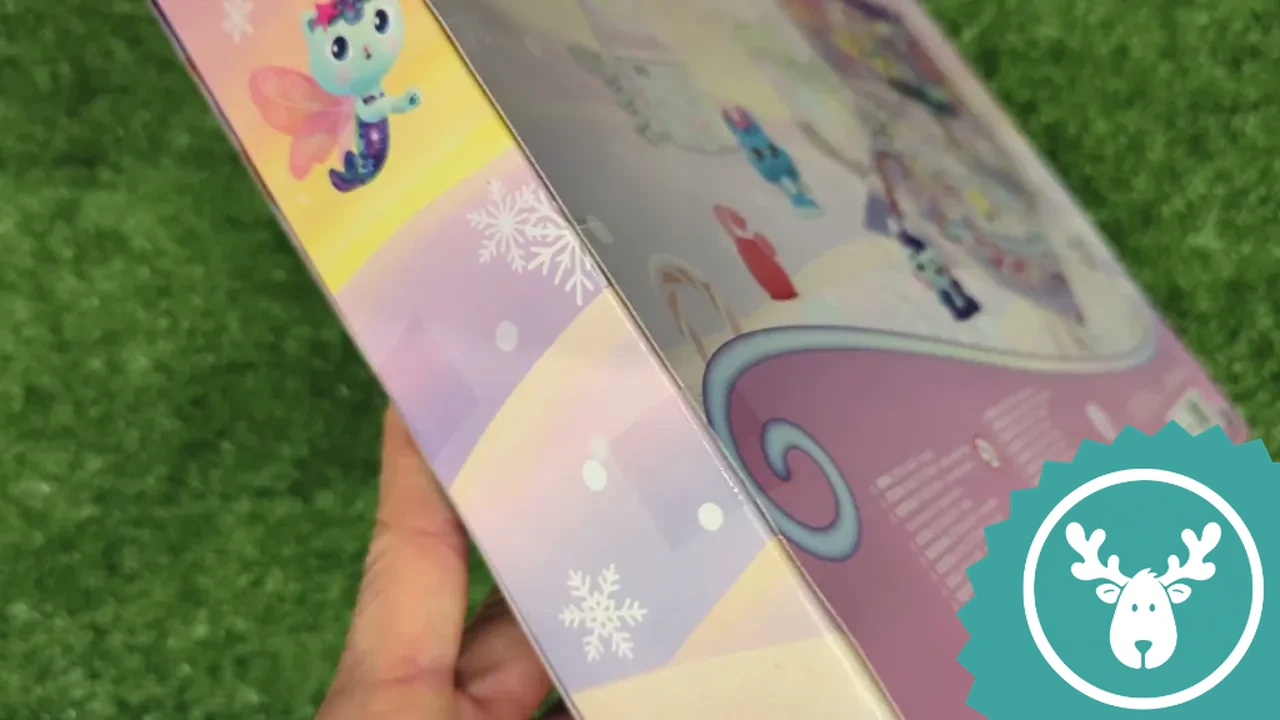 In der kompakten Box verbergen sich insgesamt 24 Überraschungen für kleine Gabby-Fans ab drei Jahren.