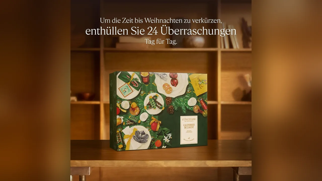Der L'Occitane Adventskalender im grünen Weihnachtsdesign.
