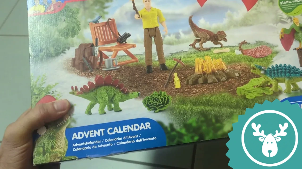 Mit Zubehör wie Lagerfeuer und Campingstuhl sowie einem Stegosaurus-Baby entsteht nach und nach eine komplette Spielszene.