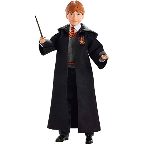 Mattel Harry Potter - Ron Weasley Sammlerpuppe (ca. 26 cm) mit Hogwarts-Uniform, Gryffindor-Robe und Zauberstab, Spielzeug ab 6 Jahren FYM52